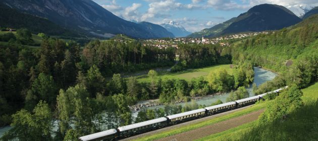 Der-Venice-Simplon-Orient-Express-auf-seinem-Weg-durch-Österreich-Belmond