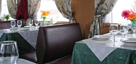 Speisewagen des Transsib-Linienzugs Speisewagen des Transsib-Linienzugs