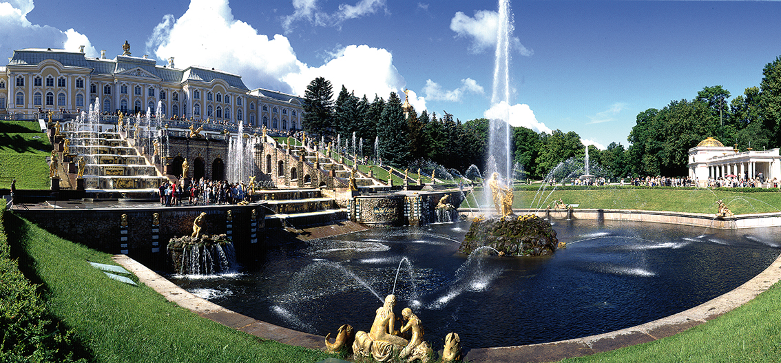 Peterhof in St. Petersburg