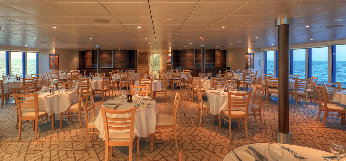 Restaurant - Coral Discoverer