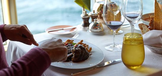 Pinnacle-Grill-an-Bord-der-Nieuw-Amsterdam---Credit-Holland-America-Line