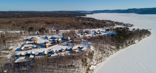 Im Freilichtmuseum Talzy im Winter