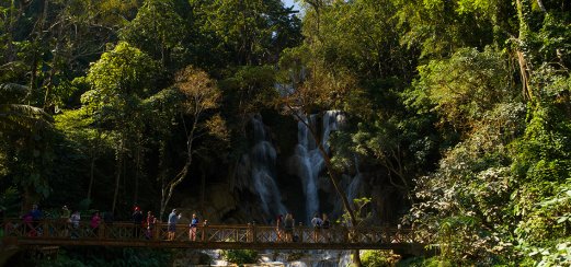 Die malerischen Kuang Si-Wasserfälle in Laos