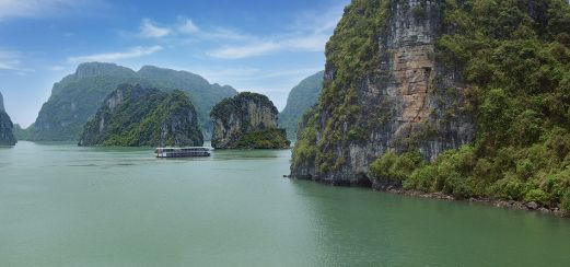 In der Halong-Bucht