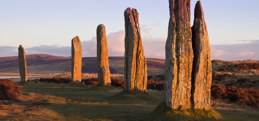 Der Ring von Brodgar auf den Orkney-Inseln
