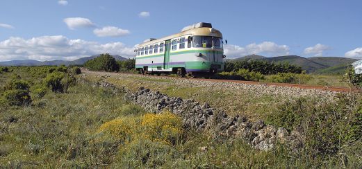 Sie fahren im Trenino Verde.