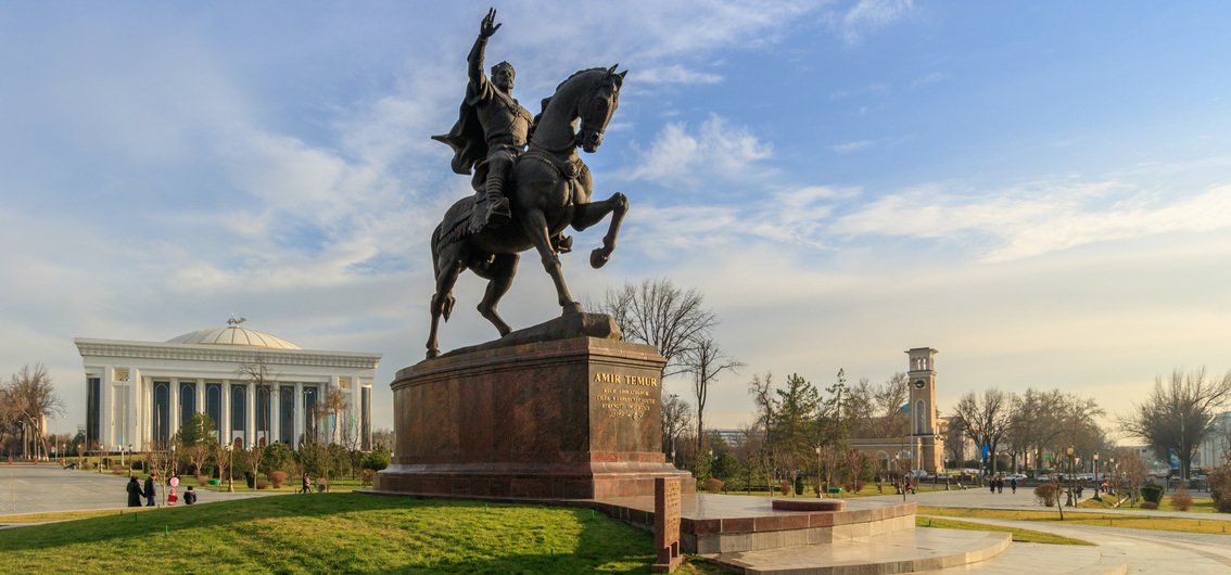 Amir-Timur-Denkmal im Zentrum Taschkents
