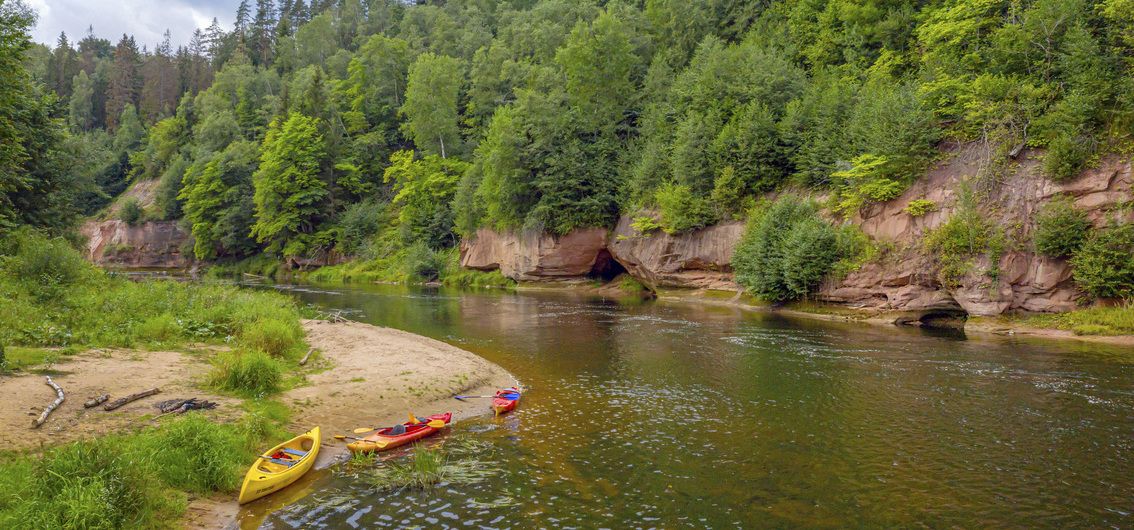 Kanus im Gauja-Nationalpark - (11) - Credit ako photography - stock.adobe.com(1)