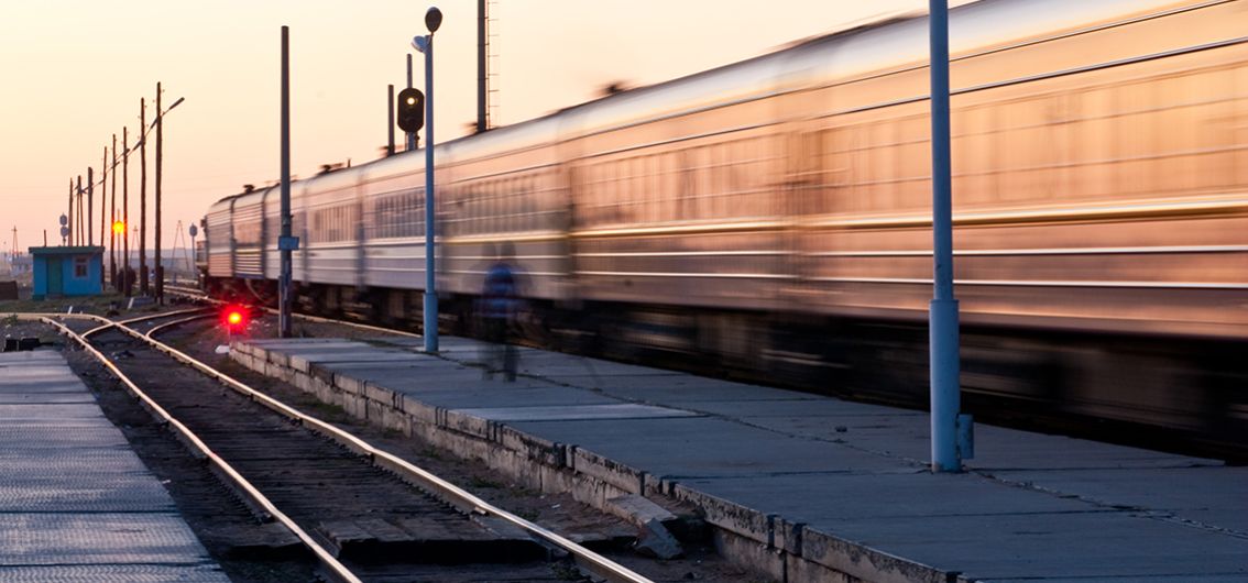 Die Gleise der Transsibirischen Eisenbahn