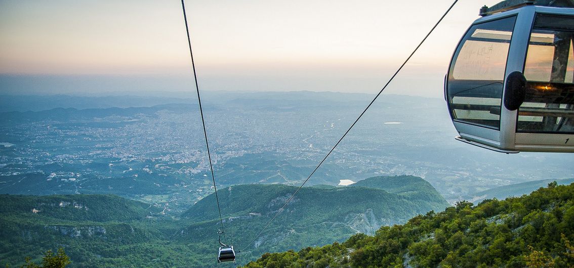 Mit der Seilbahn auf den Dajti-Berg, Albanien