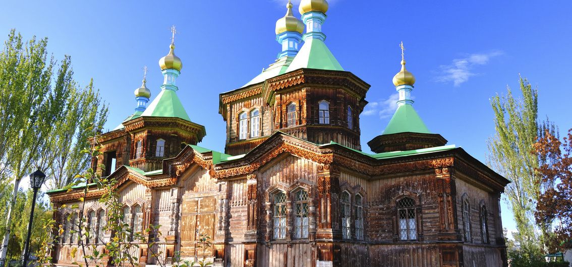 Orthodoxe Holzkirche in Karakol, Kirgisistan