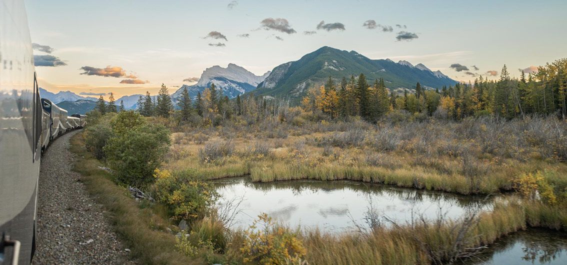 RM24_GoldLeaf_187287@Rocky-Mountaineer RM24_GoldLeaf_187287@Rocky-Mountaineer