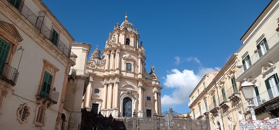 Sizilien_Ragusa-Ibla-San-Giorgio_Maremonti---Tours