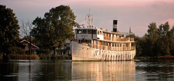 MS Diana auf dem Götakanal