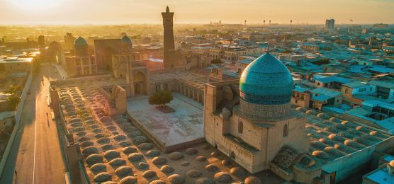 Märchenhafte Seidenstraße: Usbekistan per Linienzug