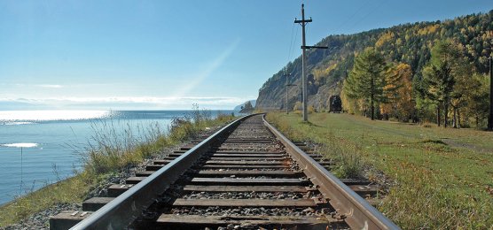 Der Baikalsee - Schienen Gleise