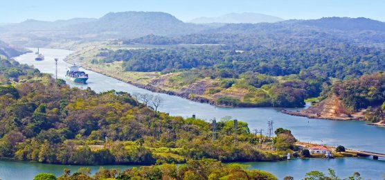 Naturparadiese und der legendäre Panama-Kanal