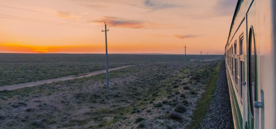 Usbekistans Seidenstraße in Linienzügen