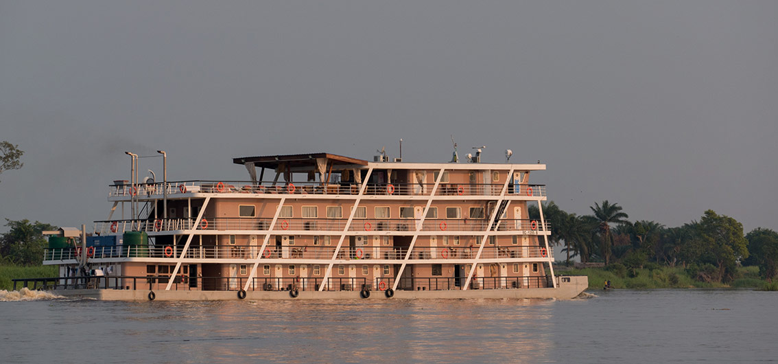 189_Schiff-auf-dem-Kongo_