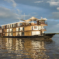 Das Schiff auf Ihrer Reise Zafiro