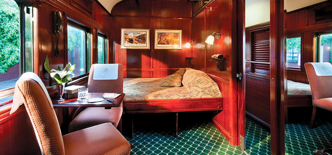 Kategorie-Leopard-mit-Doppelbett-(quer-zum-Zug)-–-Credit-Dookphoto