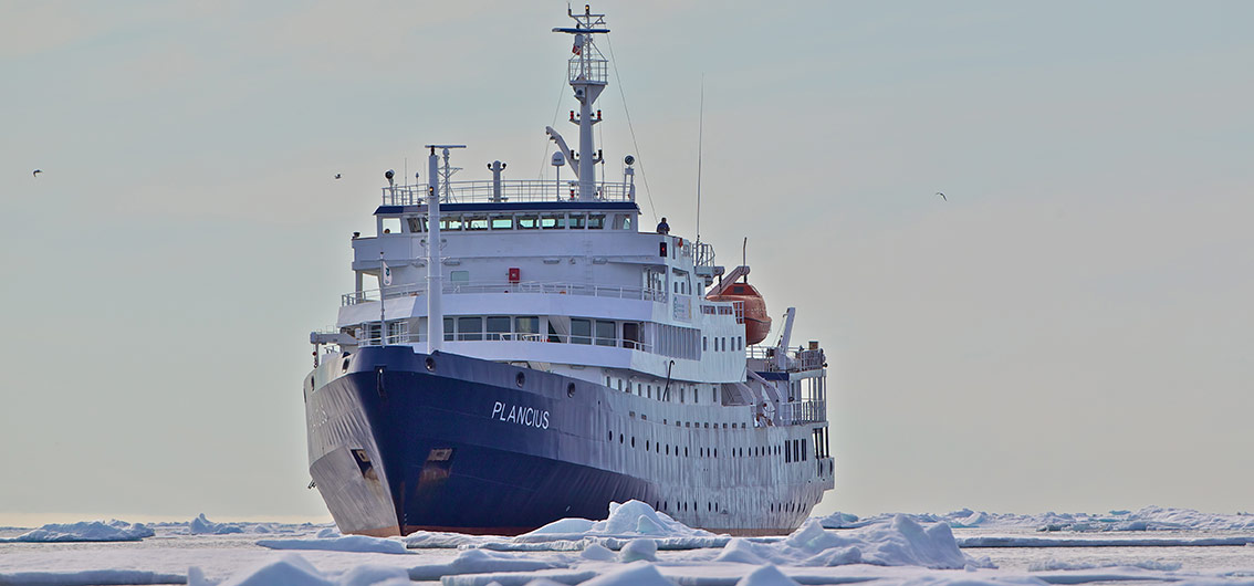 MS-Plancius-in-Spitzbergen MS-Plancius-in-Spitzbergen