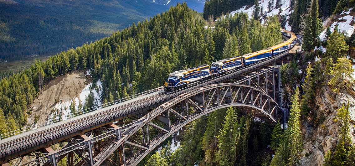 Rocky-Mountaineer--