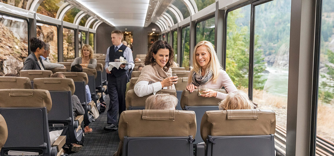 Silver-Leaf-Wagen--Rocky-Mountaineer-(1)