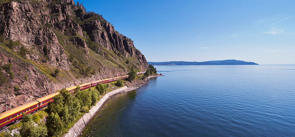 Der Zarengold-Sonderzug am Baikalsee in Russland